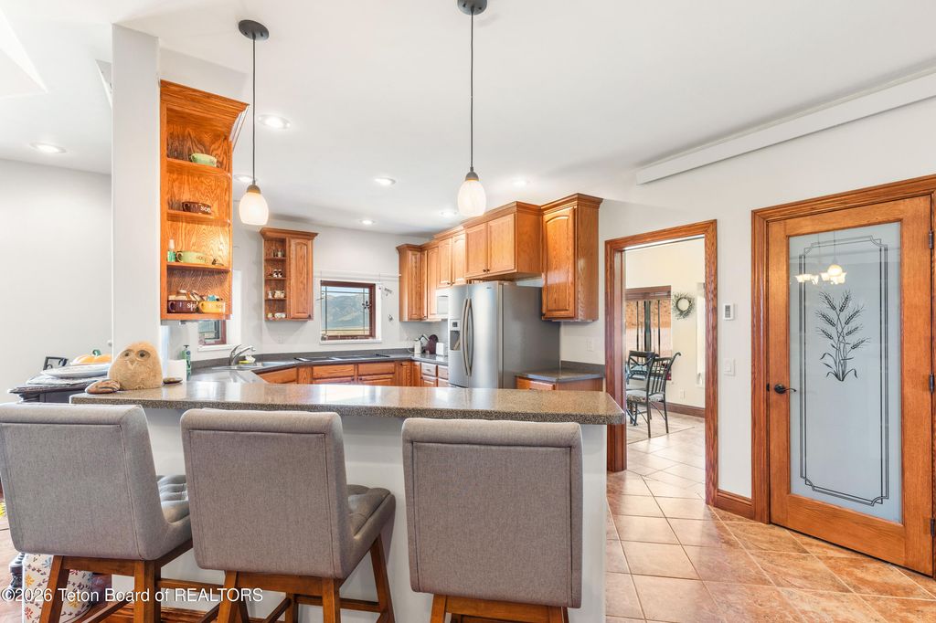 2220 ASPEN HOLLOW Road, Bedford, WY 83112 photo 8