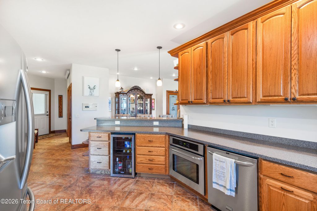 2220 ASPEN HOLLOW Road, Bedford, WY 83112 photo 9