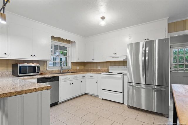 2613 N Edgewater Drive, Fayetteville, NC 28303