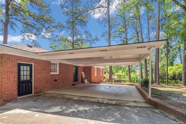 2613 N Edgewater Drive, Fayetteville, NC 28303