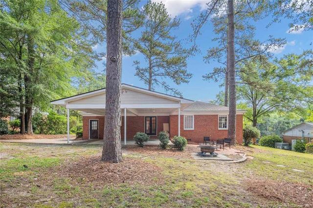 2613 N Edgewater Drive, Fayetteville, NC 28303