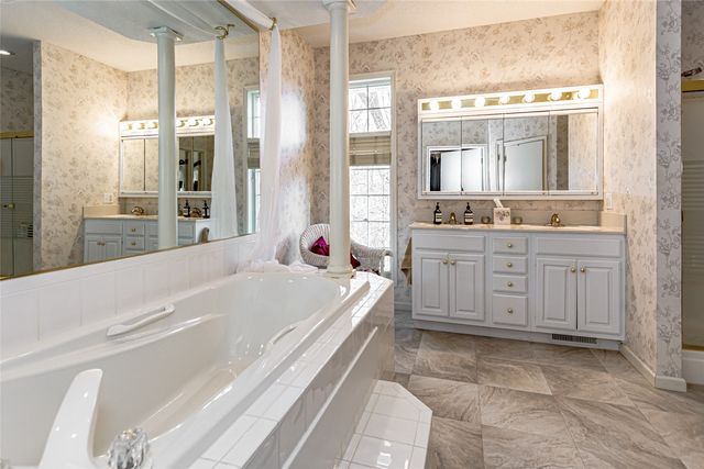 4675 Leprechaun Lane, Cedar Rapids, IA 52411