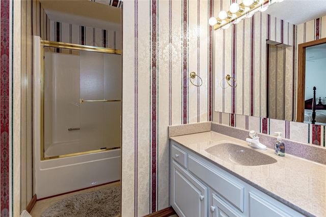 4675 Leprechaun Lane, Cedar Rapids, IA 52411