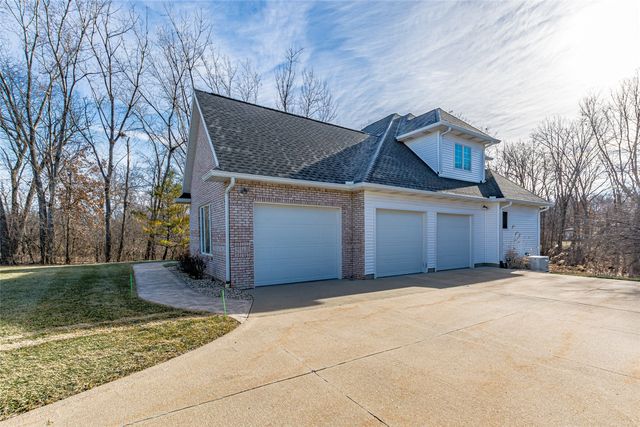 4675 Leprechaun Lane, Cedar Rapids, IA 52411