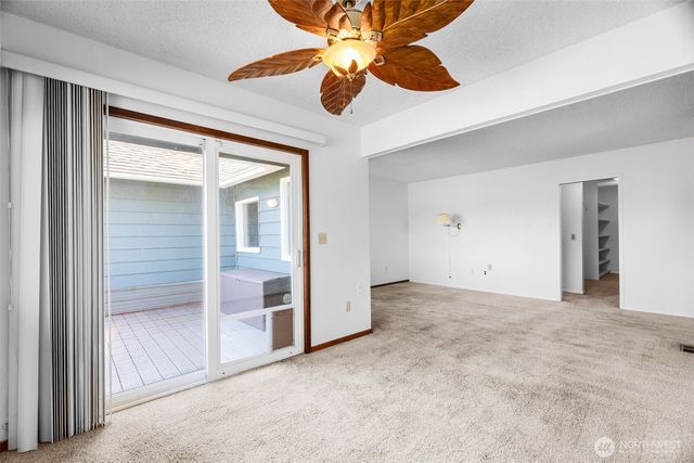 7002 Lakeside ST SW, Olympia, WA 98512