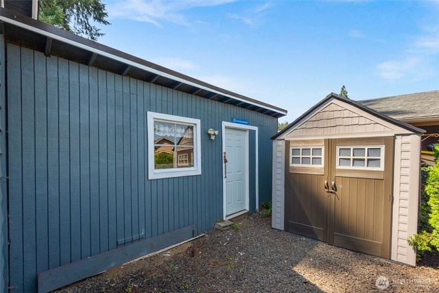 7002 Lakeside ST SW, Olympia, WA 98512
