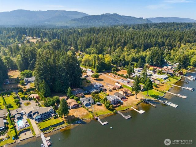 7002 Lakeside ST SW, Olympia, WA 98512