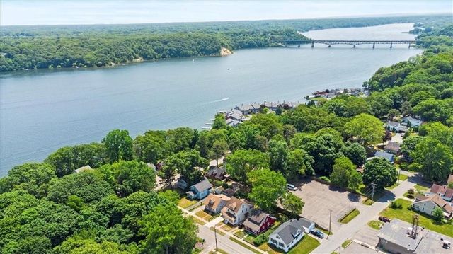 247 Point Pleasant Rd Road, Irondequoit, NY 14622