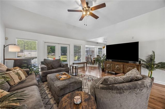 210 Chase Court N, St. Marys, GA 31558