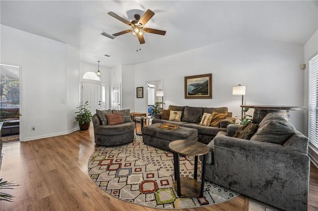 210 Chase Court N, St. Marys, GA 31558