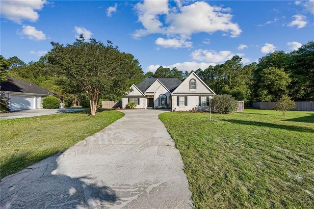 210 Chase Court N, St. Marys, GA 31558