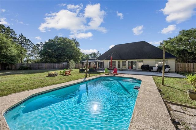 210 Chase Court N, St. Marys, GA 31558