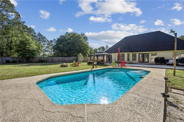210 Chase Court N, St. Marys, GA 31558