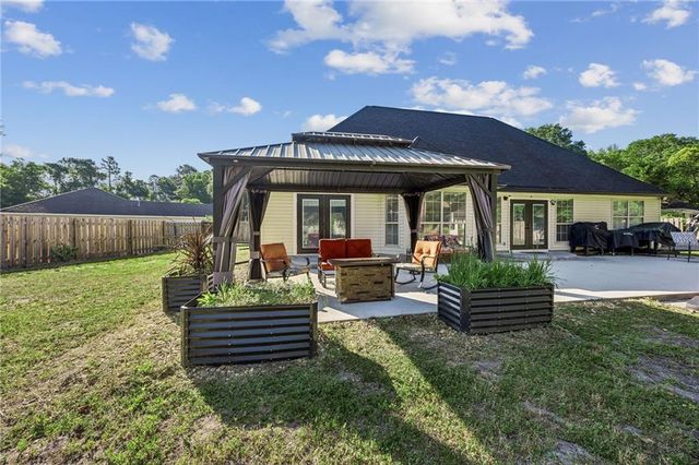 210 Chase Court N, St. Marys, GA 31558