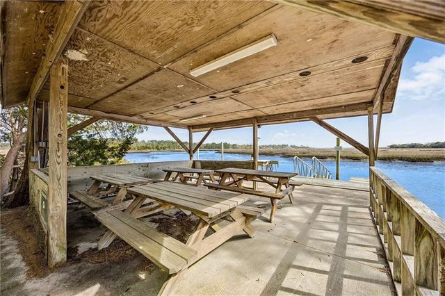 210 Chase Court N, St. Marys, GA 31558