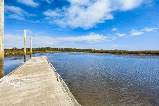 210 Chase Court N, St. Marys, GA 31558