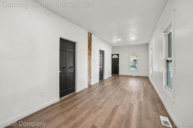 701 11th Street, Bay City, MI 48708