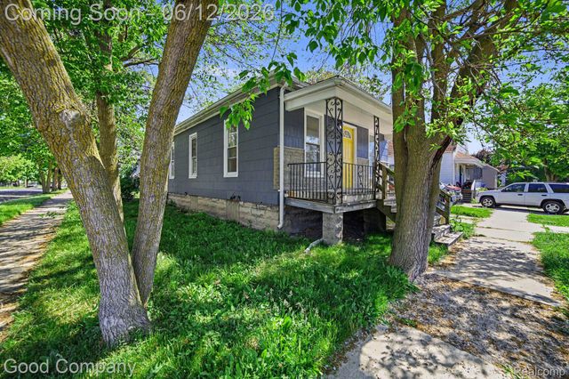 701 11th Street, Bay City, MI 48708