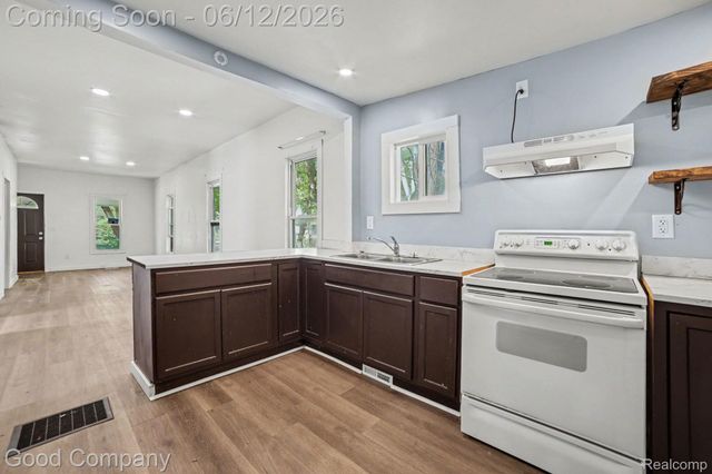 701 11th Street, Bay City, MI 48708