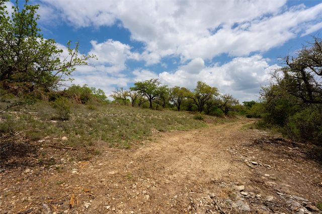 523 Dario DR, Dripping Springs, TX 78620
