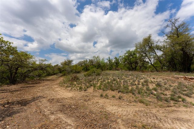 523 Dario DR, Dripping Springs, TX 78620