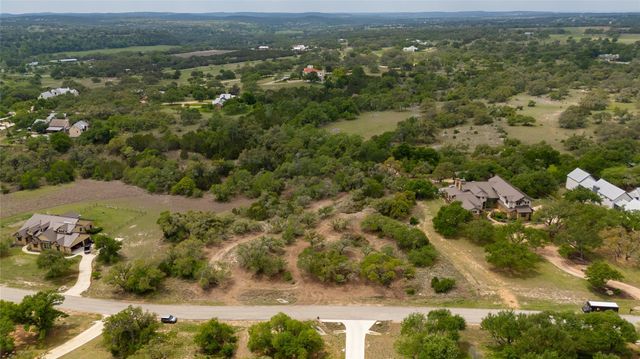 523 Dario DR, Dripping Springs, TX 78620