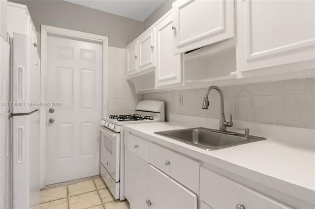 8129 Abbott Ave 10, Miami Beach, FL 33141