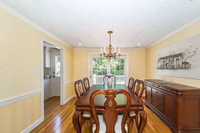 9 Riverbend Dr, Natick, MA 01760