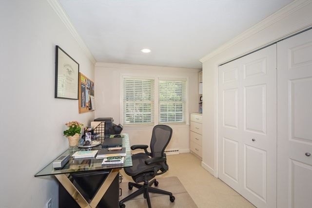 9 Riverbend Dr, Natick, MA 01760