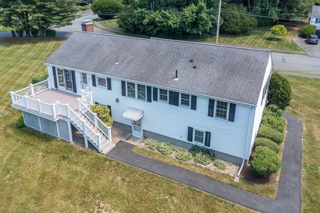 9 Riverbend Dr, Natick, MA 01760