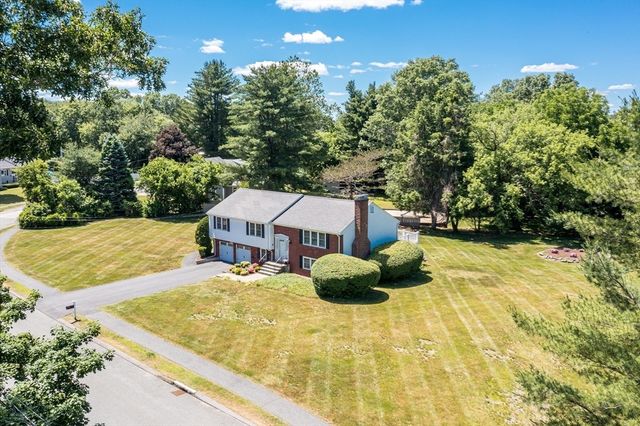 9 Riverbend Dr, Natick, MA 01760