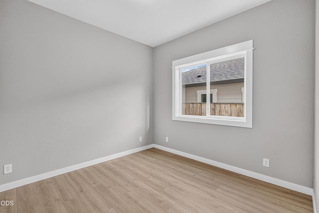3233 Garner Way, Medford, OR 97504