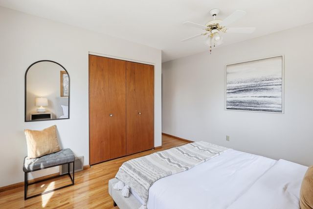 8409 32nd Place N, Crystal, MN 55427