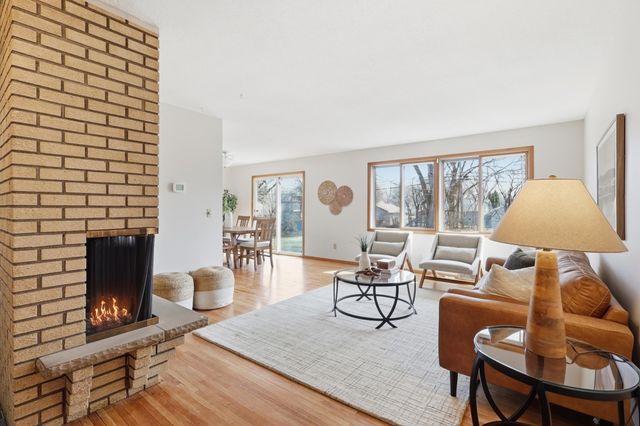 8409 32nd Place N, Crystal, MN 55427