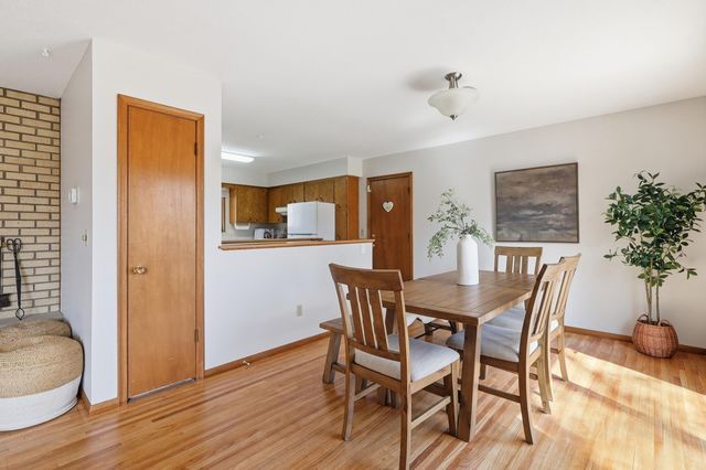 8409 32nd Place N, Crystal, MN 55427