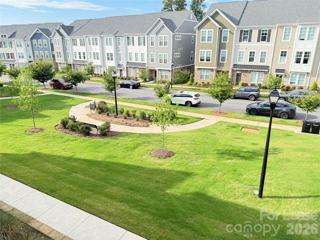 412 Hyco Court, Davidson, NC 28036