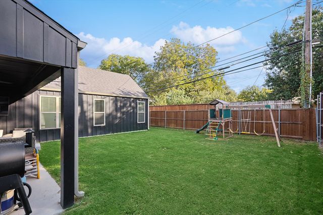 5809 Fursman Avenue, Fort Worth, TX 76114