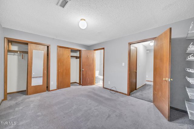 2 Broadwood Circle, Johnson City, TN 37604