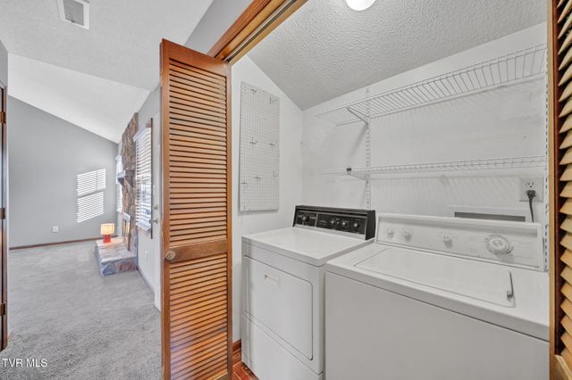 2 Broadwood Circle, Johnson City, TN 37604