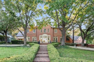 3000 Shadow Drive W, Arlington, TX 76006