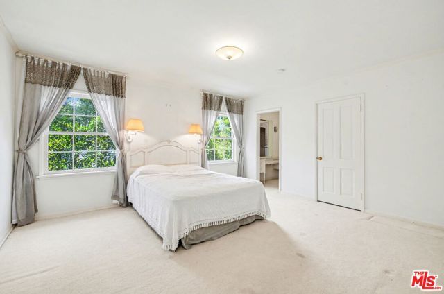 608 Trenton Drive, Beverly Hills, CA 90210