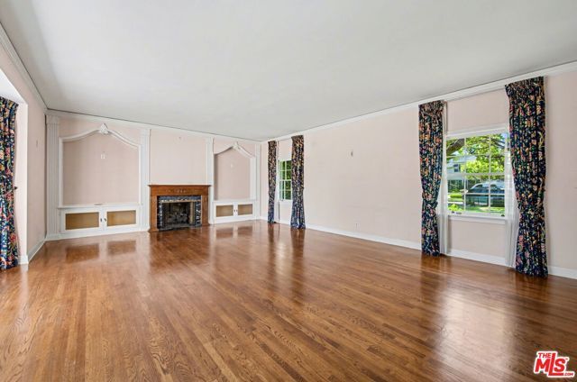 608 Trenton Drive, Beverly Hills, CA 90210