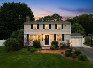 47 Jarr Brook Rd, Holliston, MA 01746