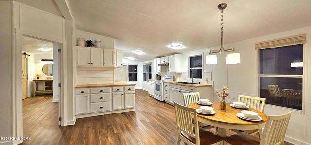 365 Billingsley Rd, Sweetwater, TN 37874