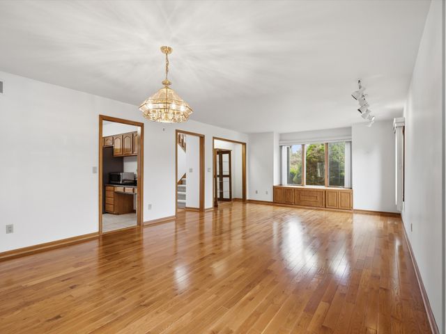 1657 Wake Robin Court, Ann Arbor, MI 48103