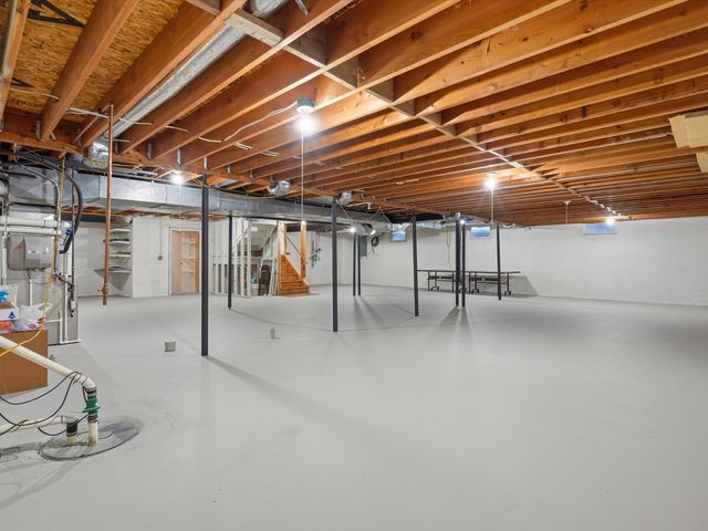 1657 Wake Robin Court, Ann Arbor, MI 48103