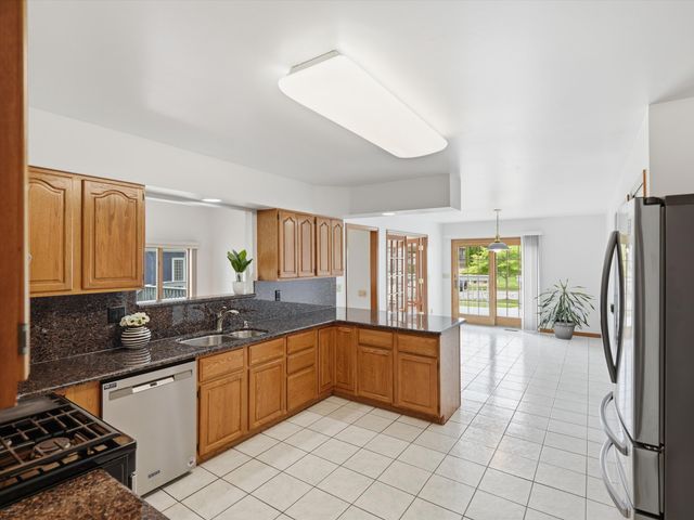 1657 Wake Robin Court, Ann Arbor, MI 48103
