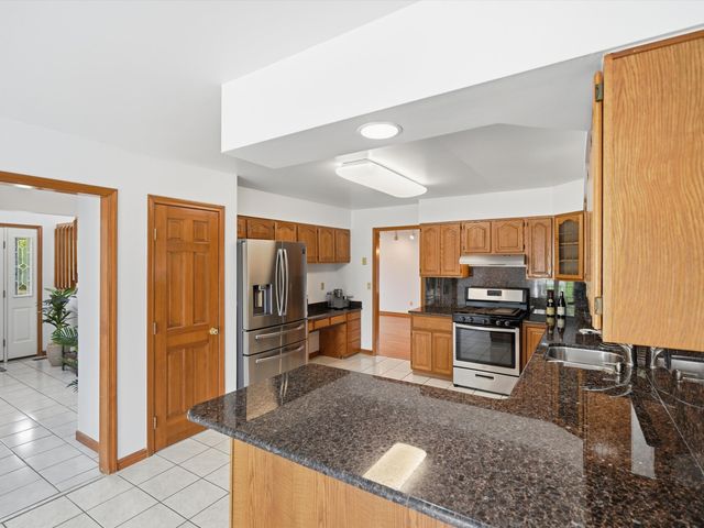 1657 Wake Robin Court, Ann Arbor, MI 48103