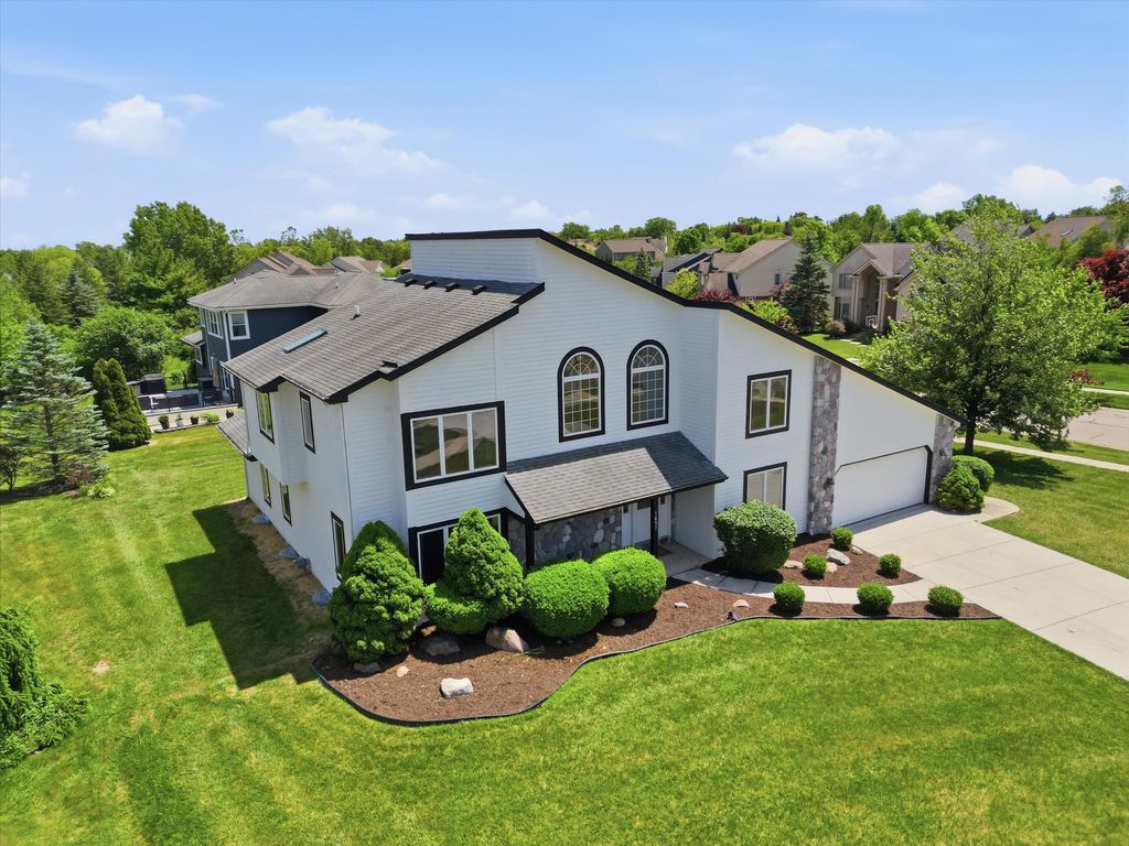 1657 Wake Robin Court, Ann Arbor, MI 48103