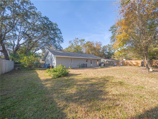 138 Crossbrook Drive, Brunswick, GA 31525